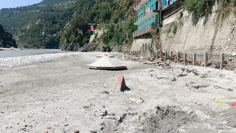 1200-675-25123660-thumbnail-16x9-ghat