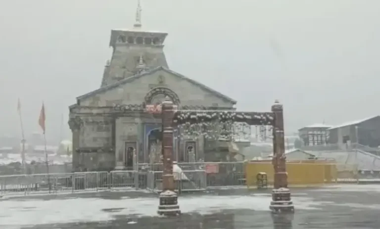 snowfall-in-Kedarnath-1767707203941-2-780x470