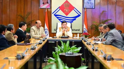 cm-dhami-uttarakhand-meeting_982ddb24204a209655a71bf932b9c649-2