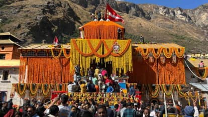 badrinath-dham_3b787bbefc1679c81f7e0b2071c459b3-2